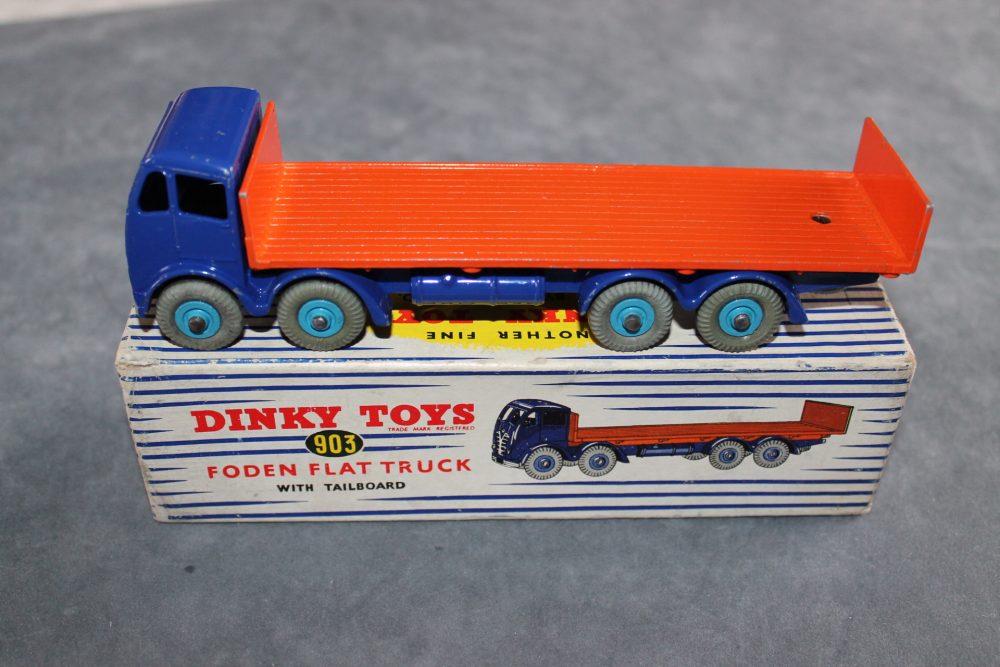 foden 2nd cab tailboard lorry dinky toys 903