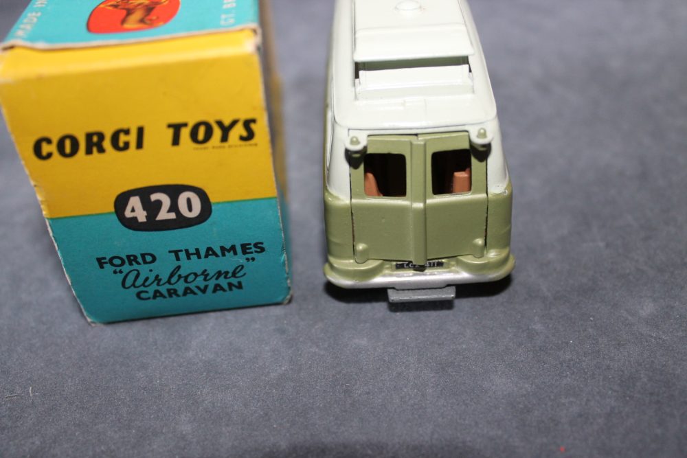 ford thames airbourne caravan green corgi toys 420 back
