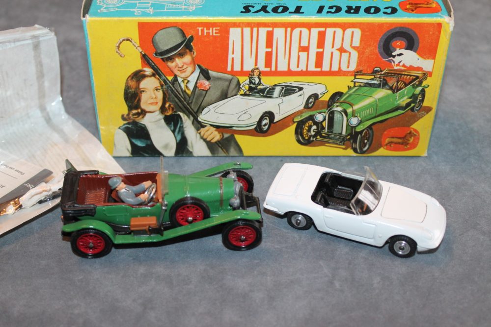 avengers gift set with rare green bentley corgi toys gift set 40