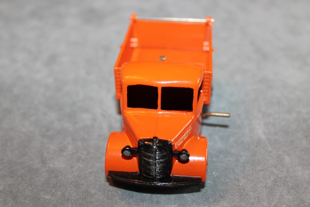 bedford tipper truck orange dinky toys 25m front