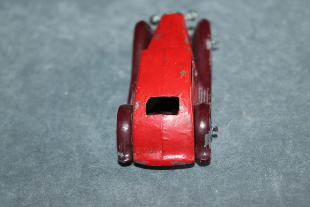 pre war super streamlined saloon red and maroon dinky toys 24e back