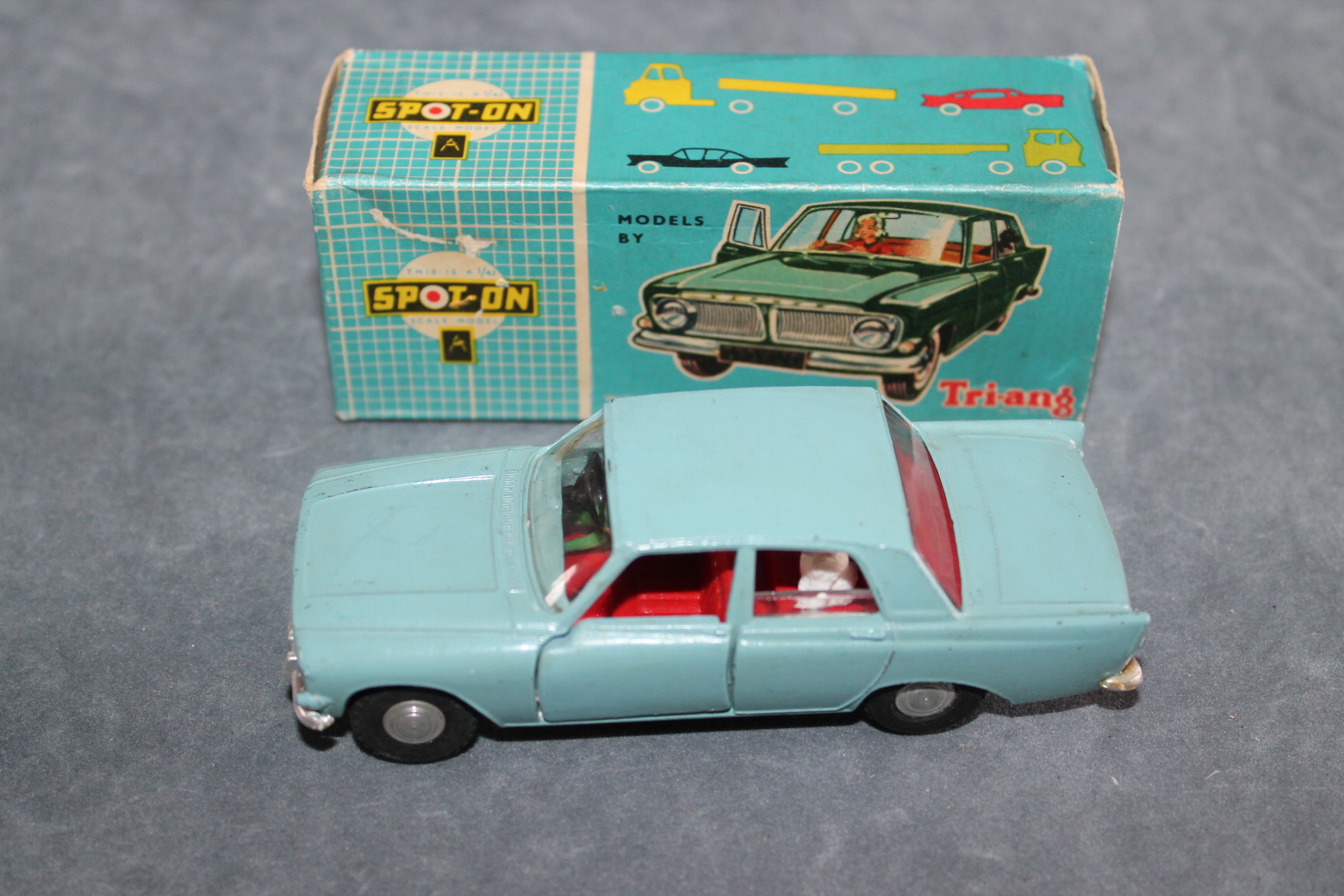 ミニカー SPOT - ON FORD ZODIAC with head light ミニカー SPOT - ON