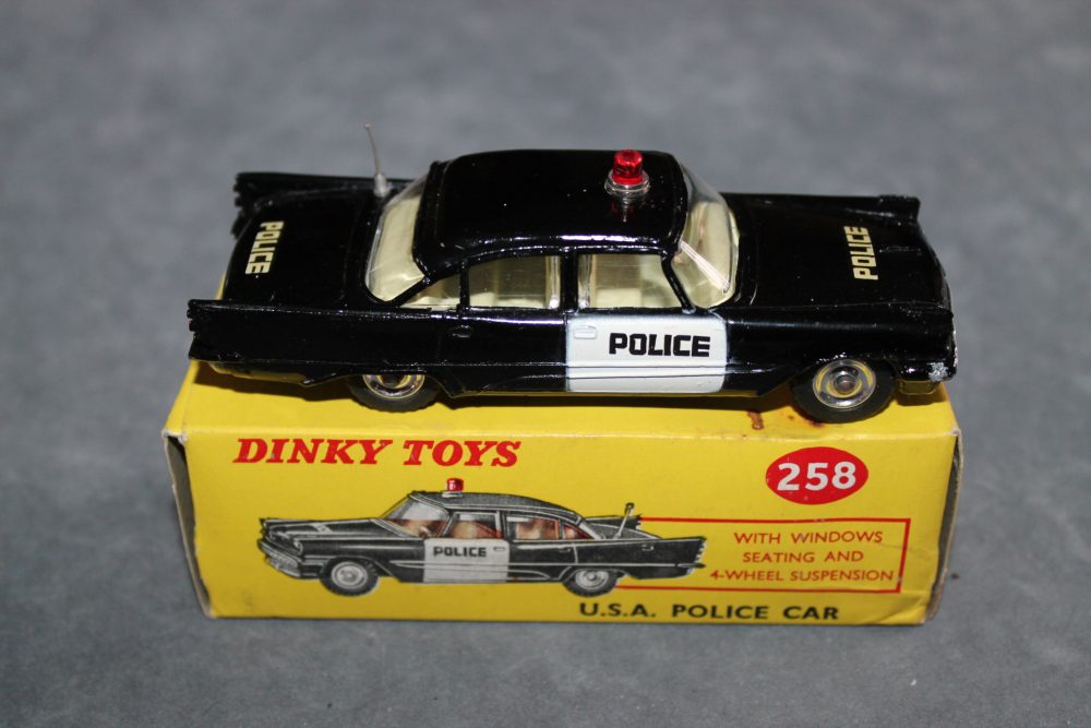 police car usa de soto fireflite dinky toys 258 side