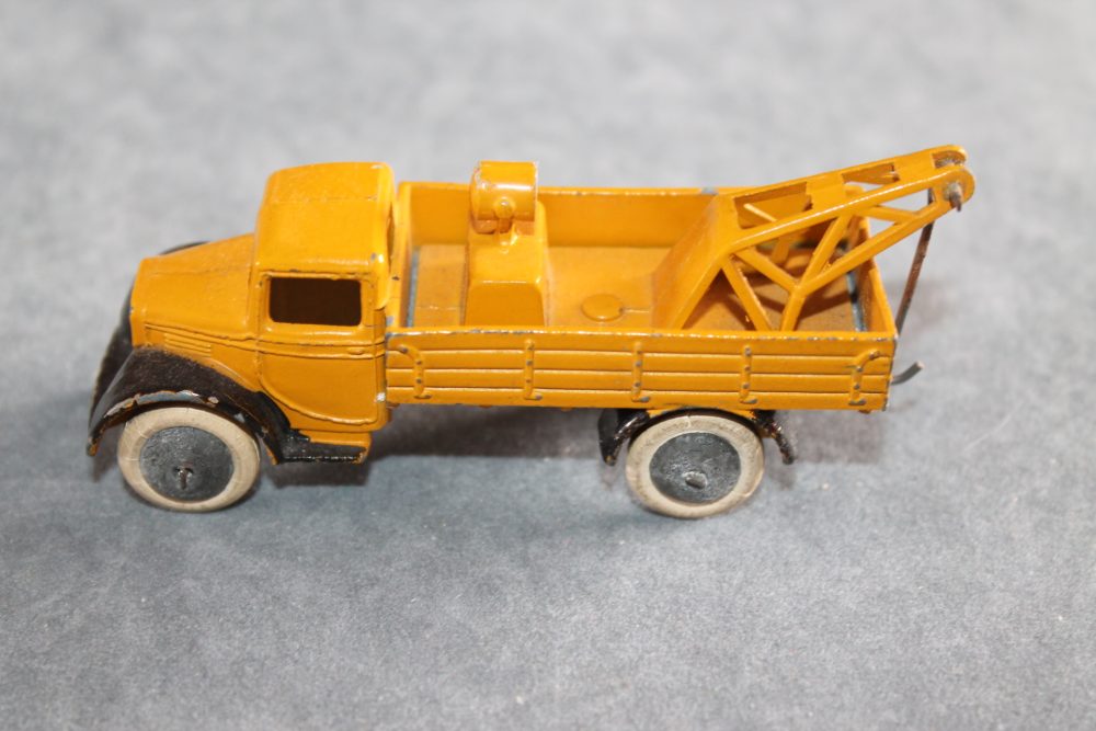 breakdown lorry pre war rare yellow dinky toys 30e