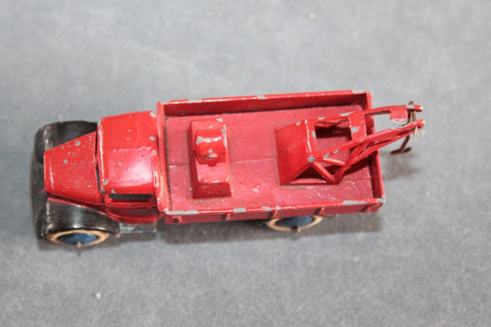 breakdown lorry pre war rare red dinky toys 30e top