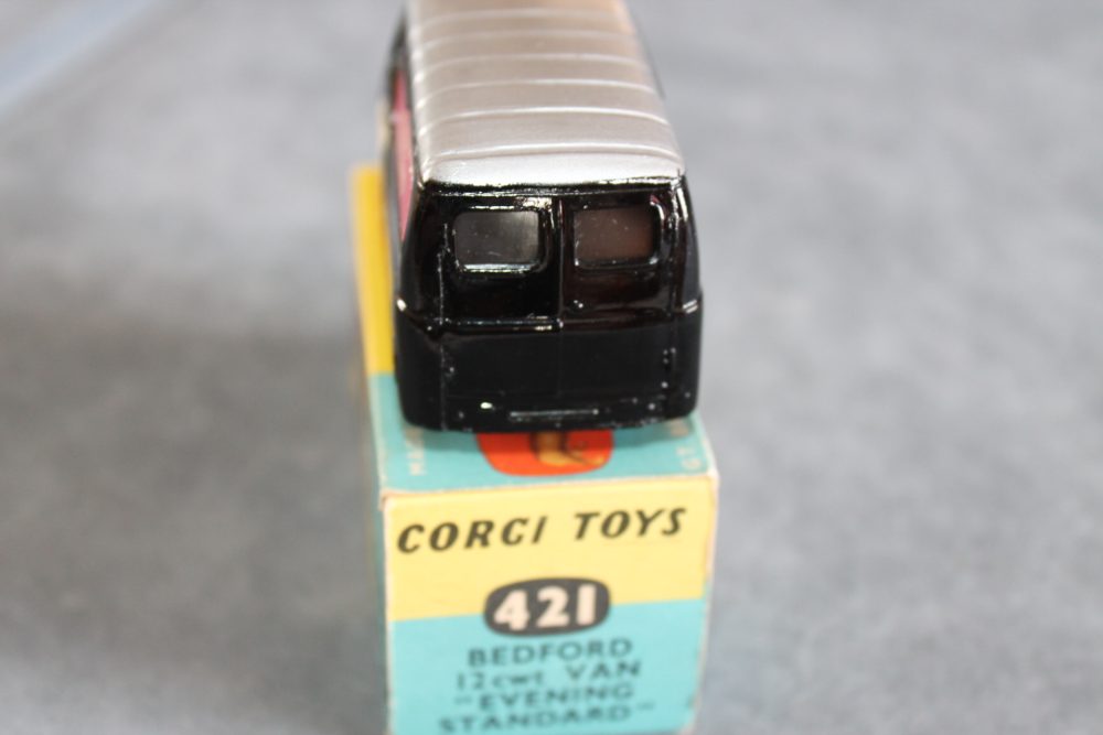 bedford van evening news corgi toys 421 back