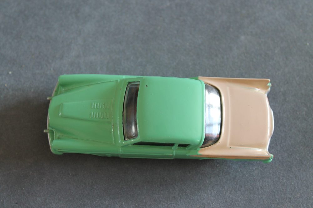 studebaker golden hawk green and beige dinky toys 169 top