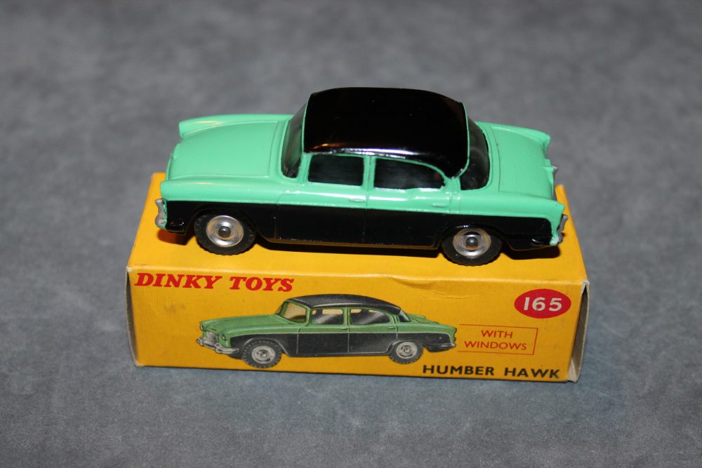 humber hawk green dinky toys 165 side