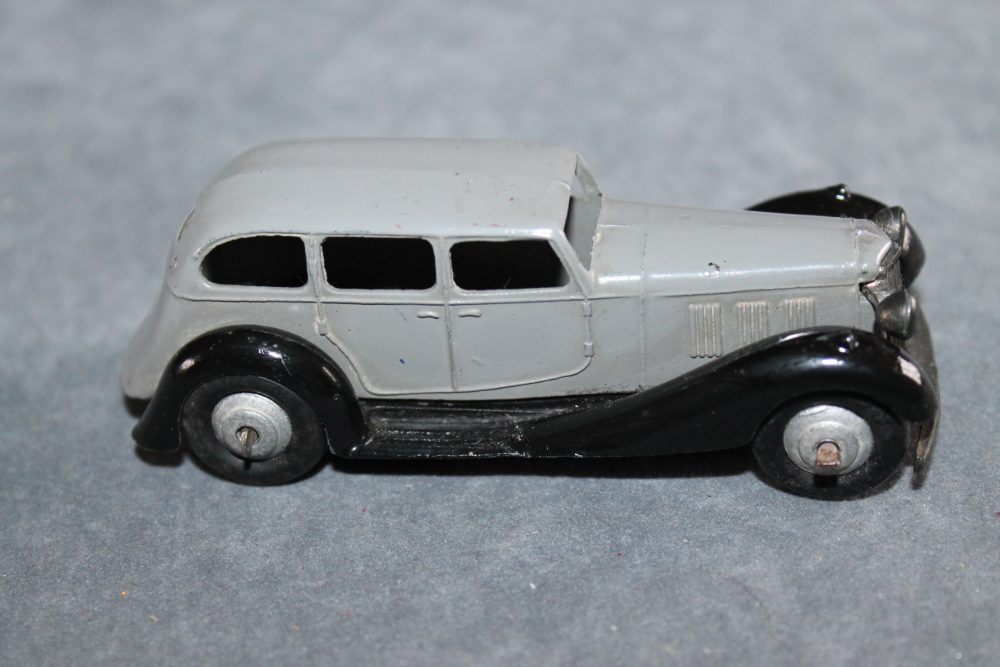 armstrong siddeley dinky toys 36a side