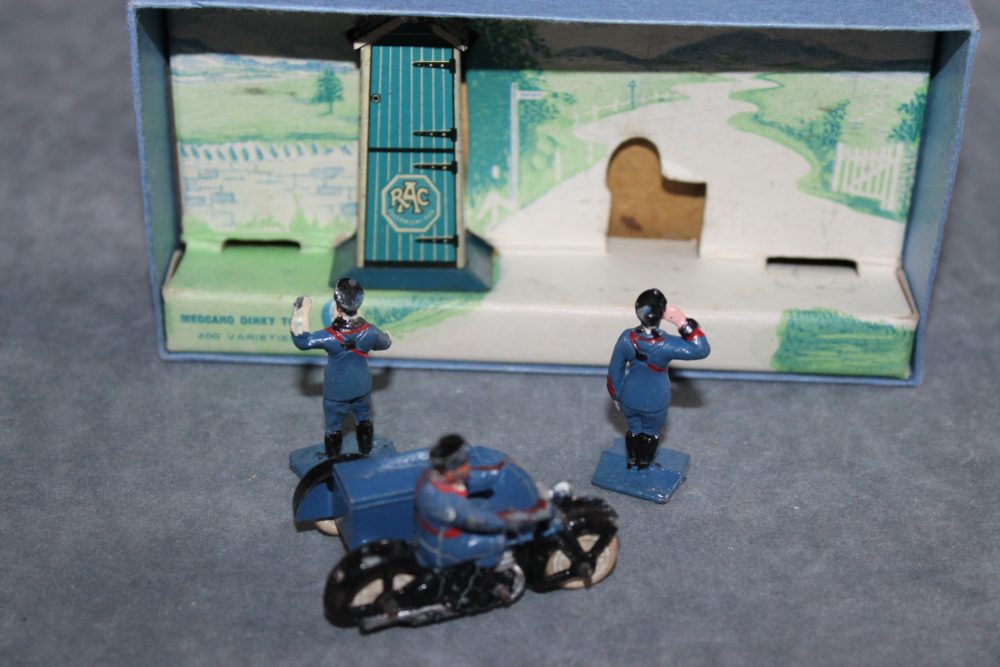 pre war rac hut and motor cycle set dinky toys 043 right side