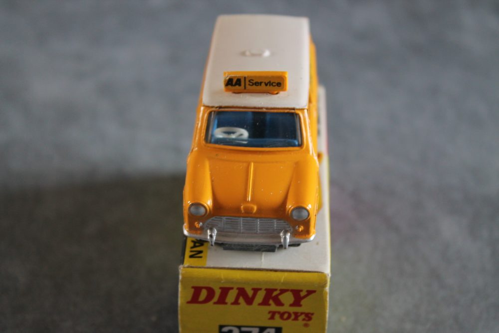aa mini van dinky toys 274 front