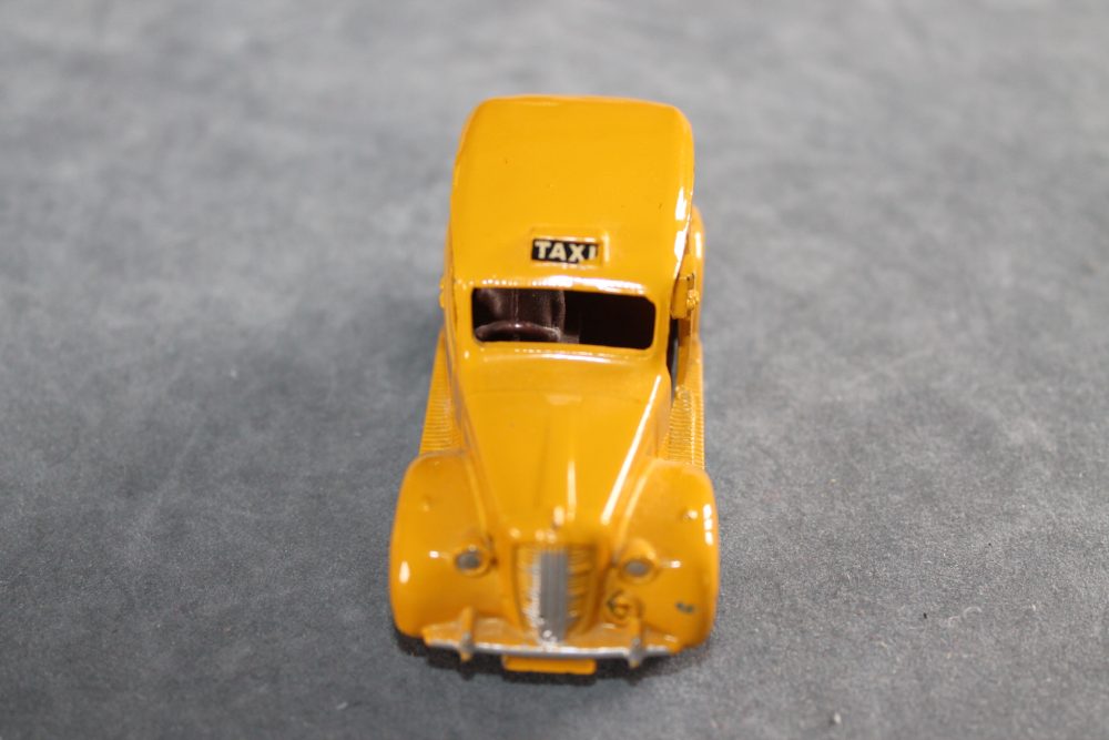 austin taxi dinky toys 40h front