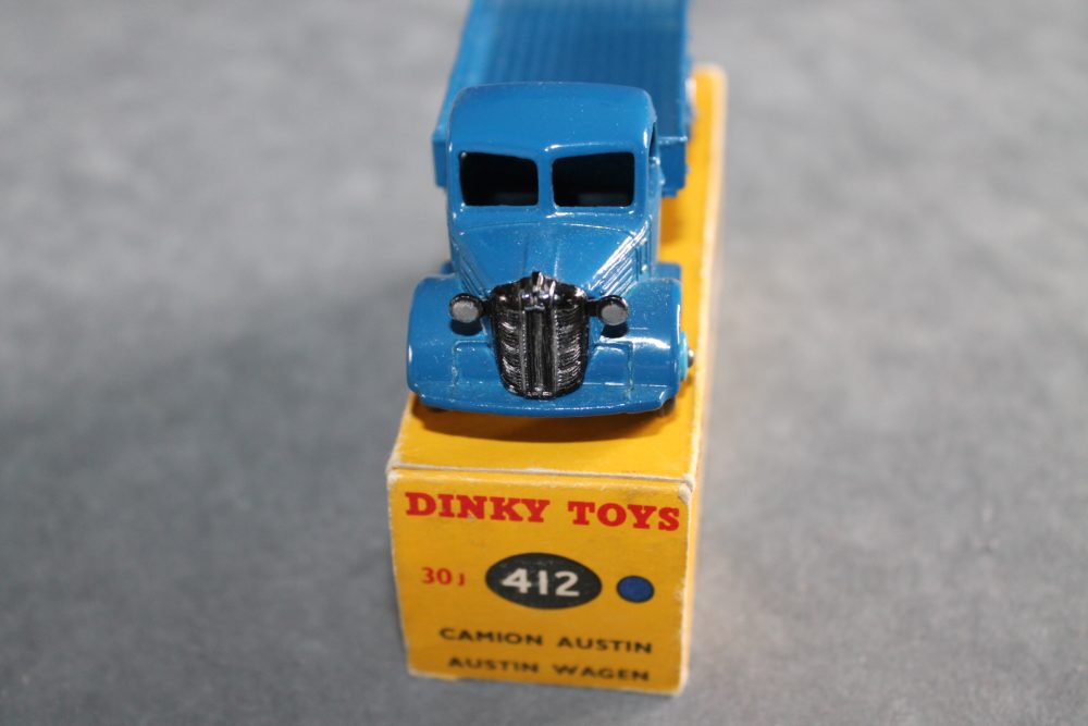 austin wagon blue dinky toys 412 front