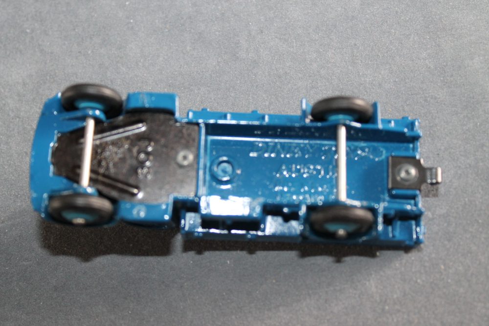 austin wagon blue dinky toys 412 base