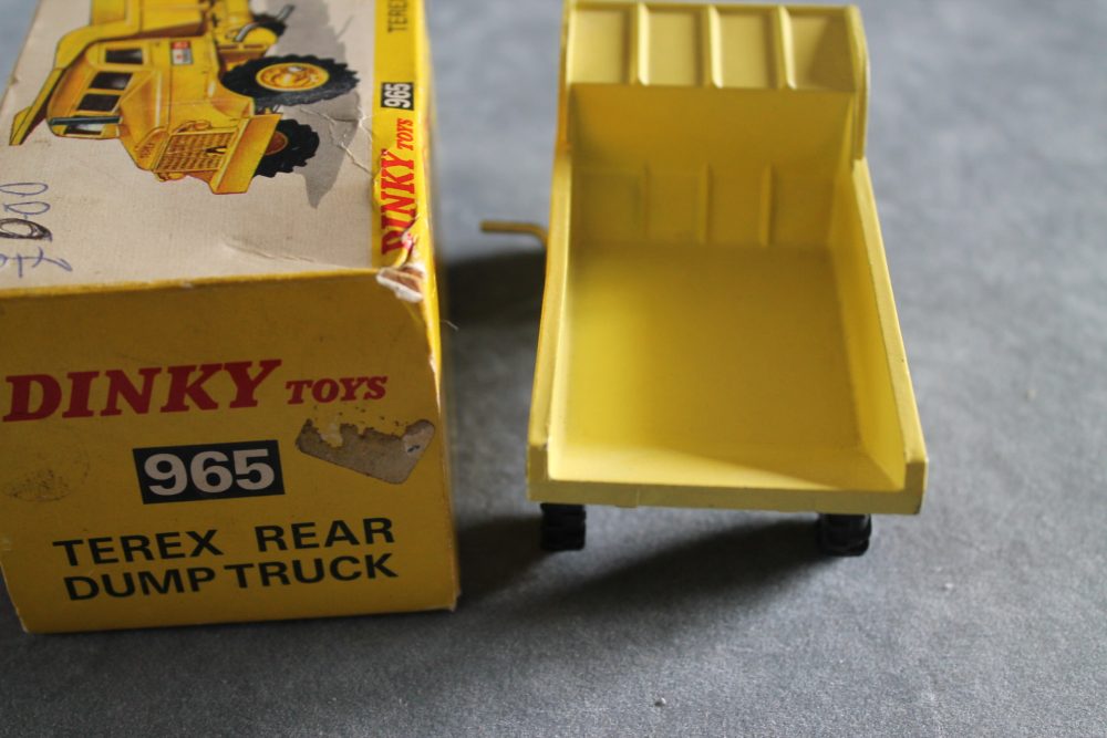 terex rear dump truck dinky toys 965 back