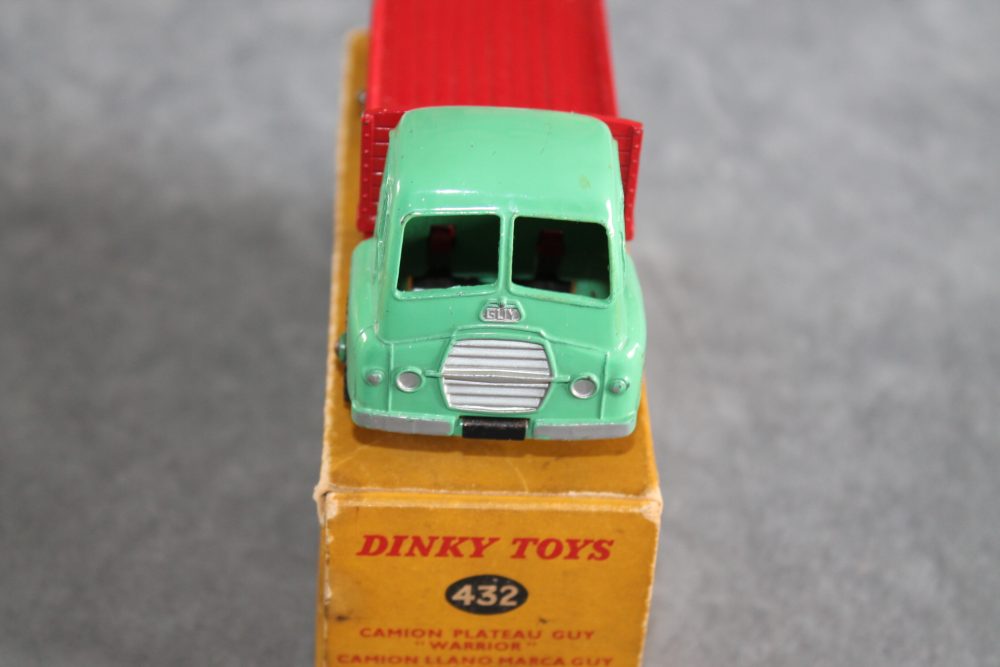 guy warrior rare dinky toys 432 front
