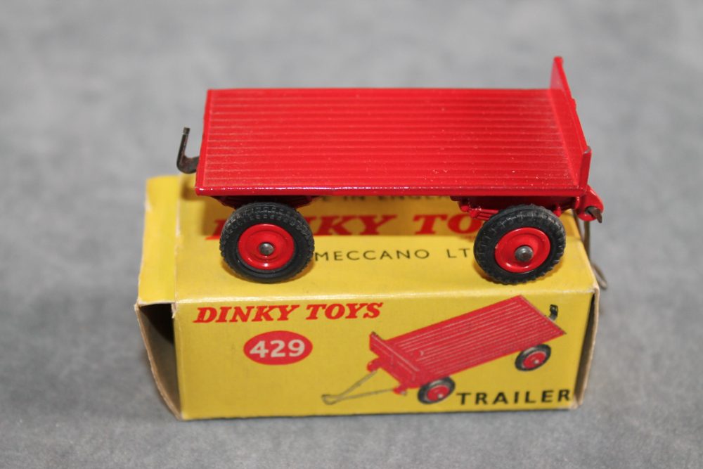 trailer red dinky toys 429 side