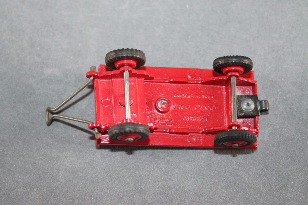 trailer red dinky toys 429 base