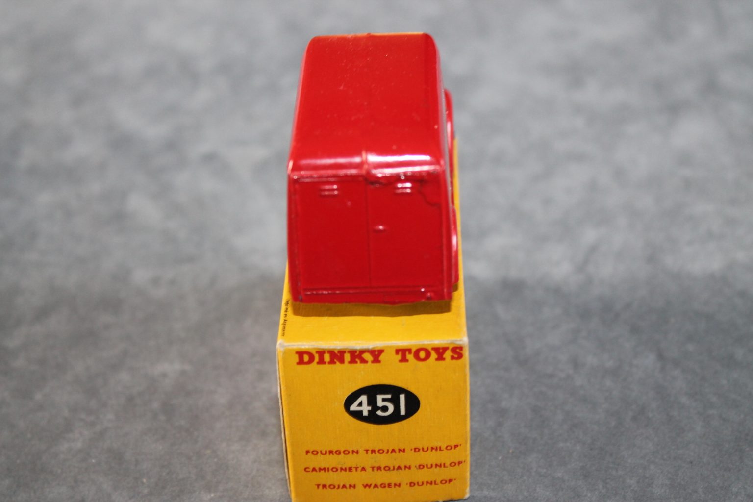 Dinky Toys Camion Balayeuse 451 - Neuf Dans Sa Boîte (boîte Un Peu Abîmée)