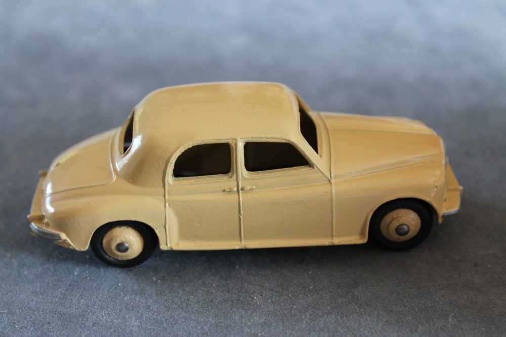 rover 75 cream dinky toys 140b side