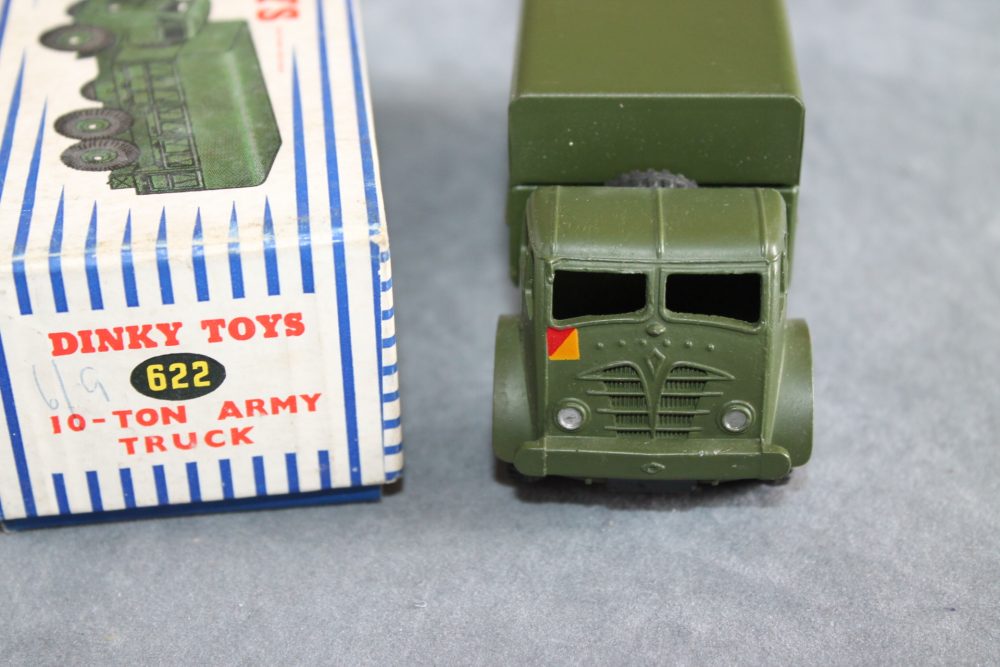 10 ton army wagon dinky toys 622 front