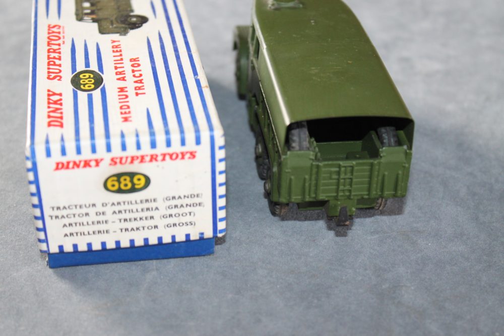 medium artillery tractor dinky toys 689 back