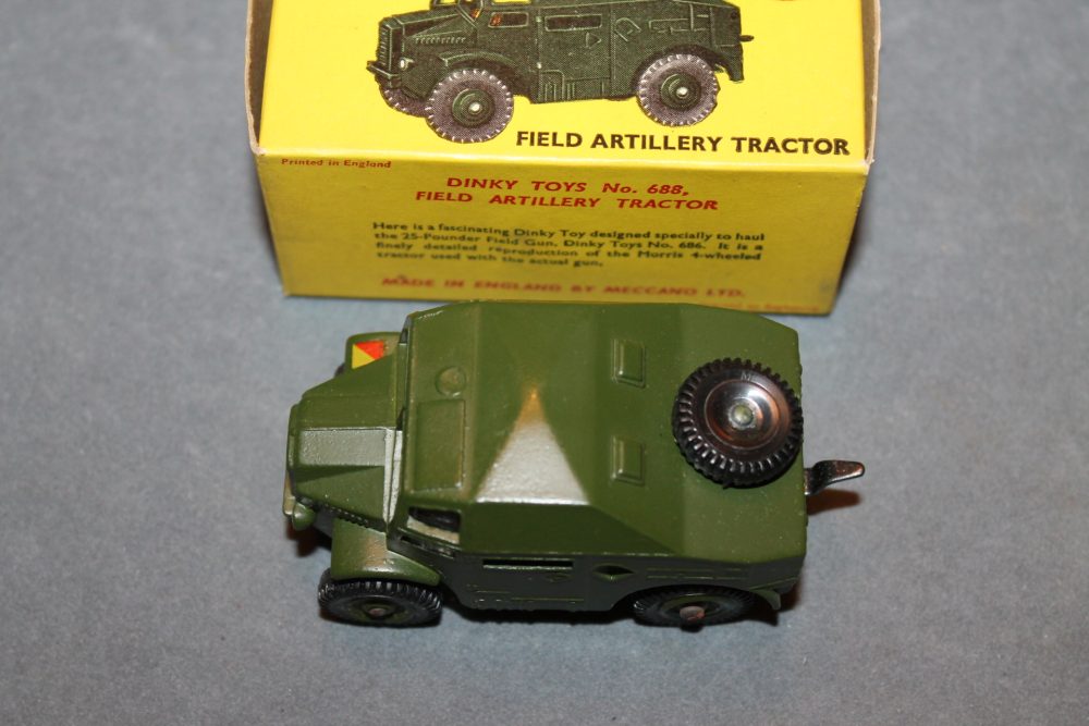 field artillery tractor dinky toys 688 top