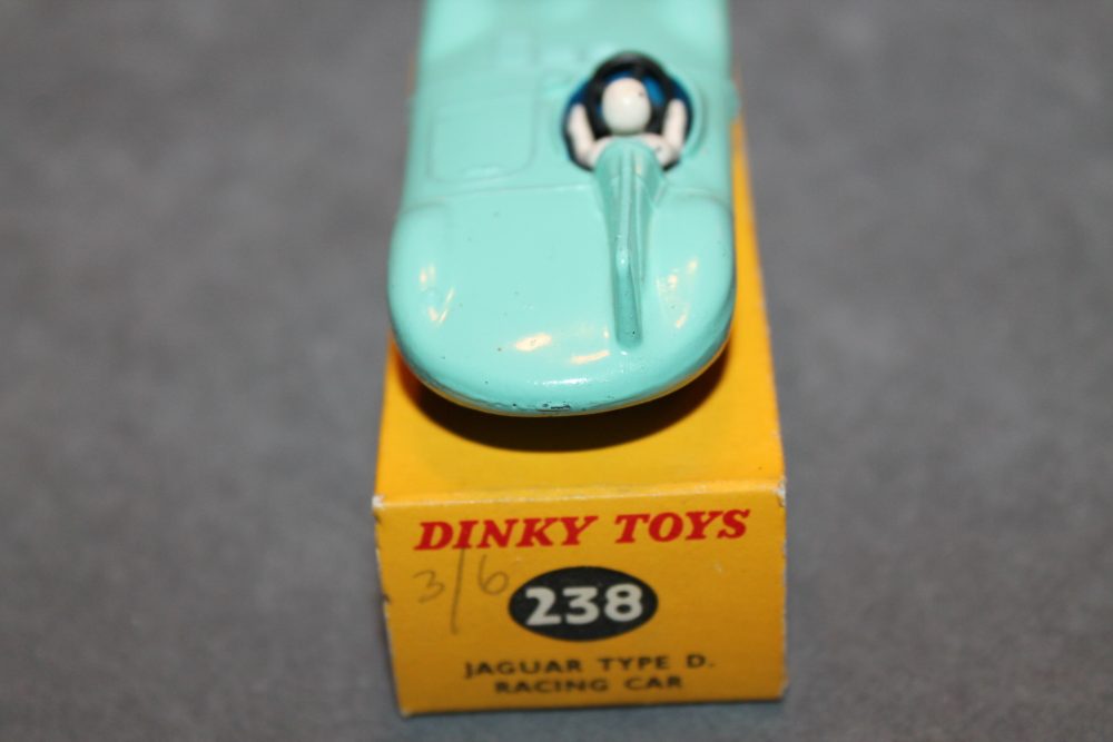 d type jaguar dinky toys 238 back