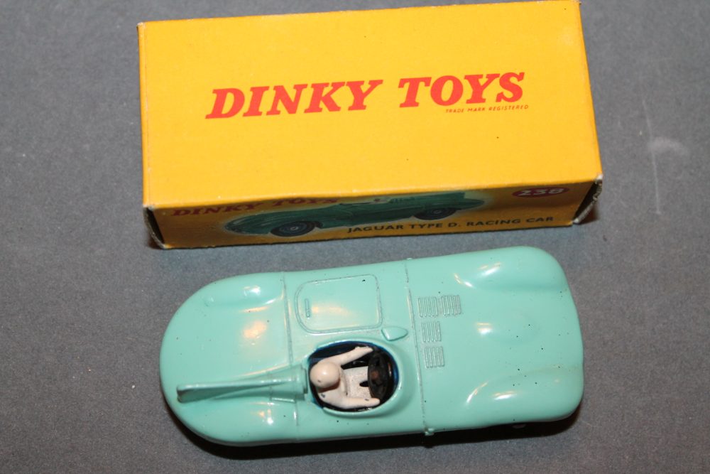 d type jaguar dinky toys 238 top