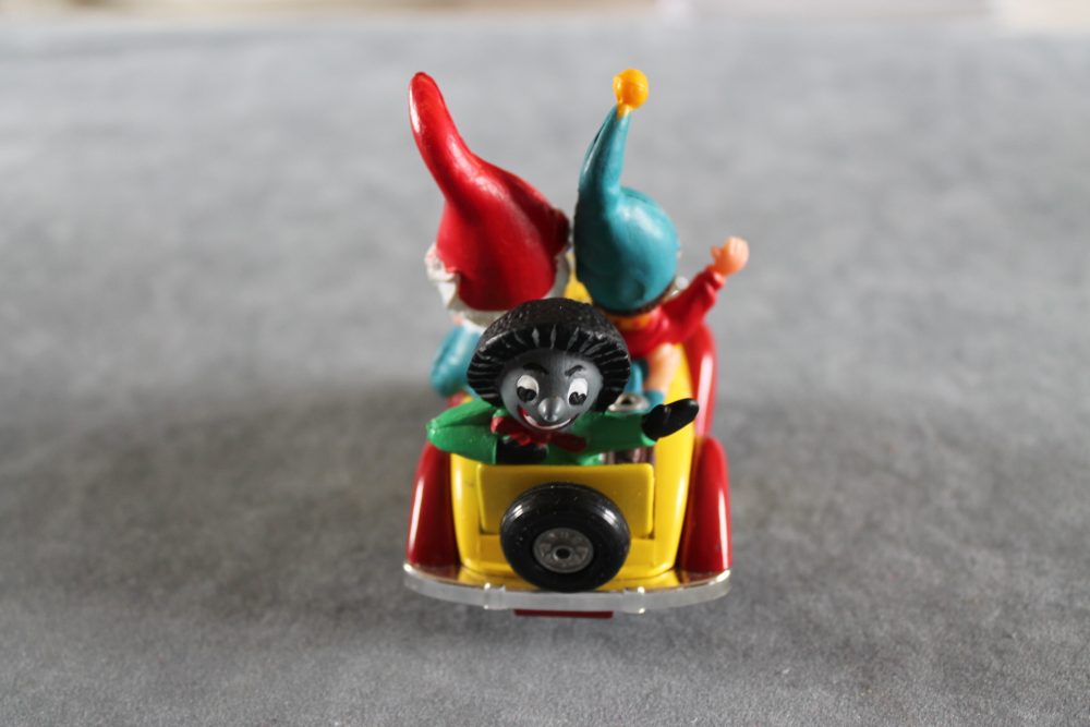 noddy's car corgi toys 801 back