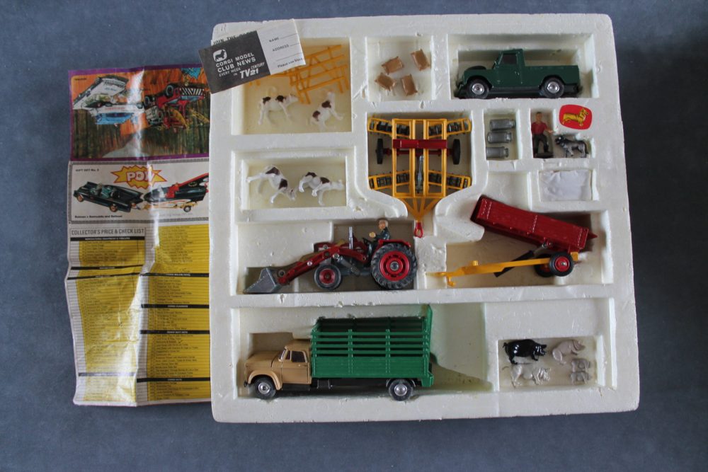 agricultural gift set corgi toys 5