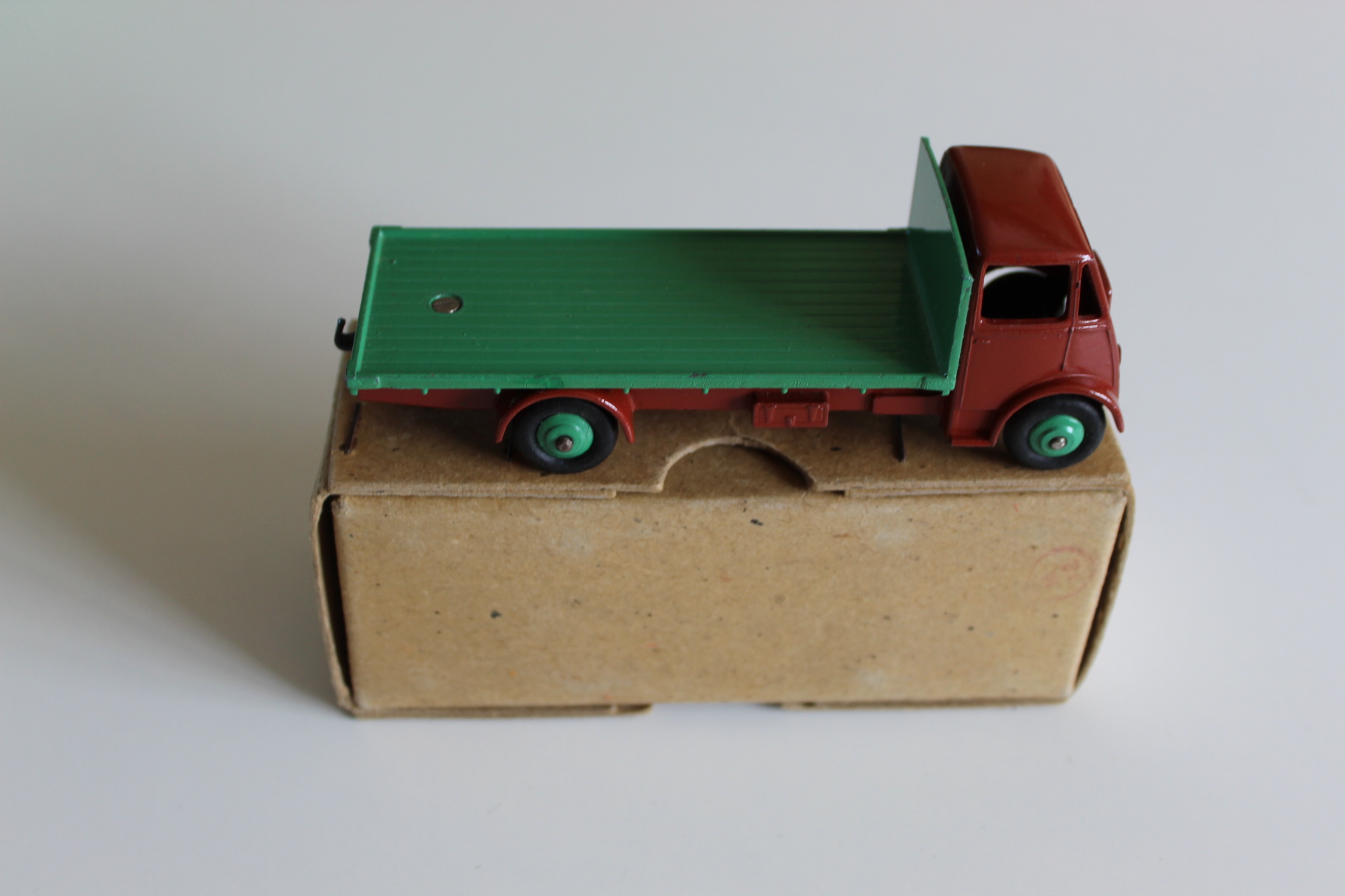 guy flat-truck dinky toys 512 side