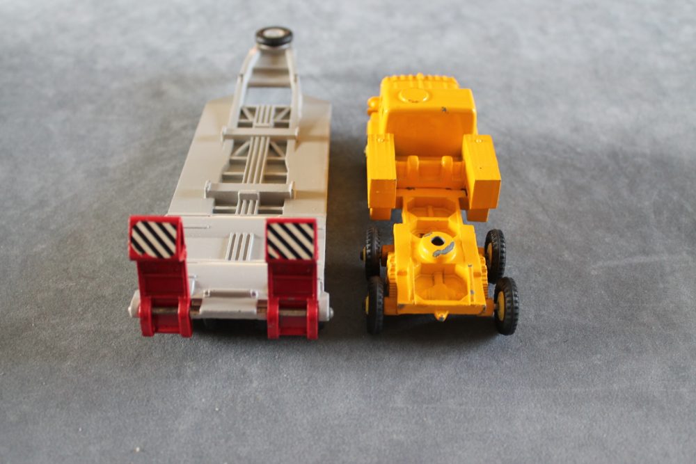 mighty antar transformer lorry very rare version dinky toys 908 back