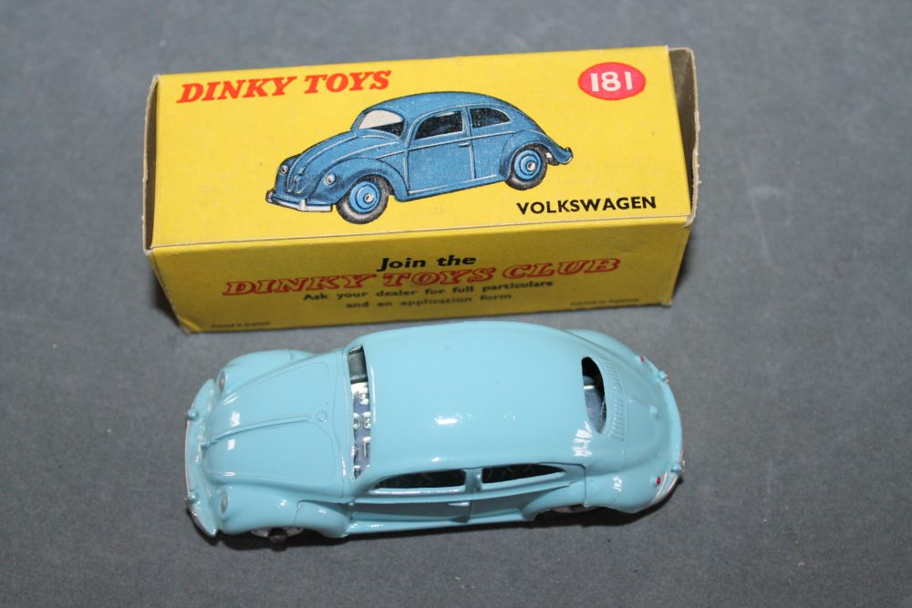 volkswagen beetle pale blue spun hubs dinky toys 181 top