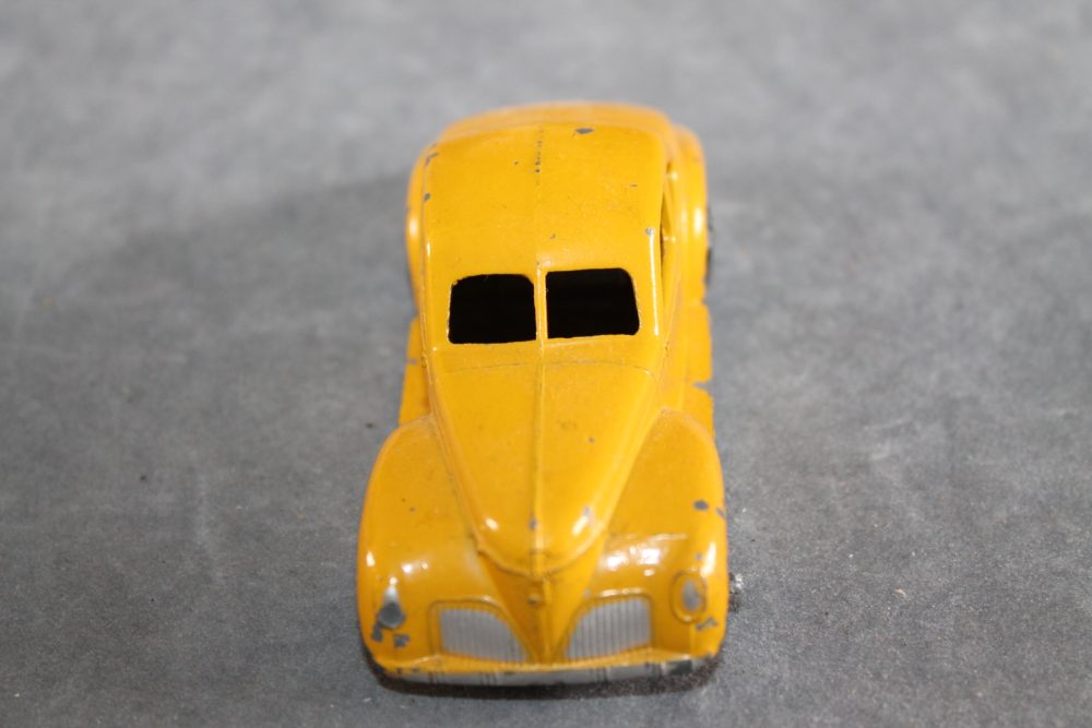 studebaker state comander yellow dinky toys 039f front