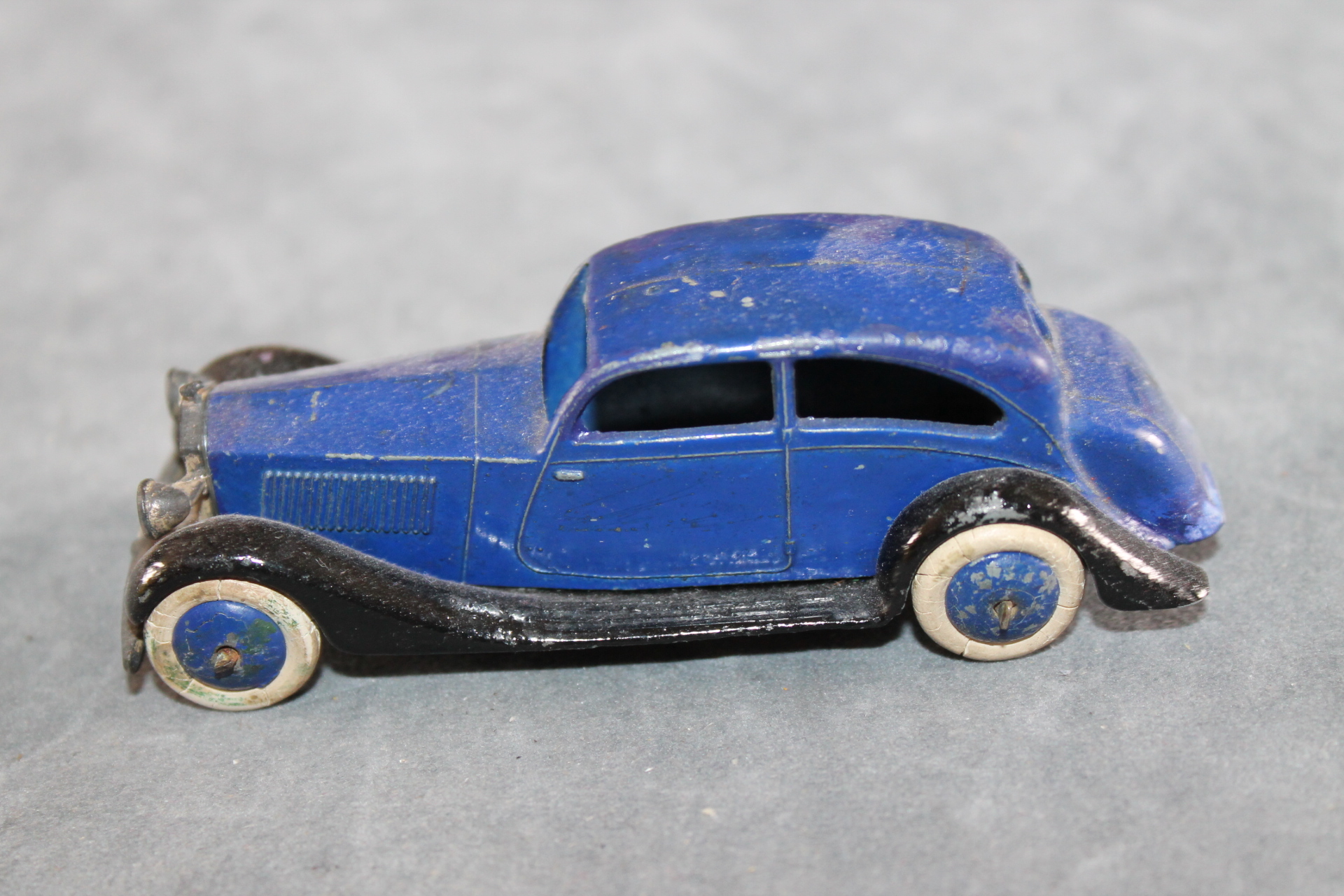 Dinky Toys 030b Rolls Royce Pre-War - Diecast