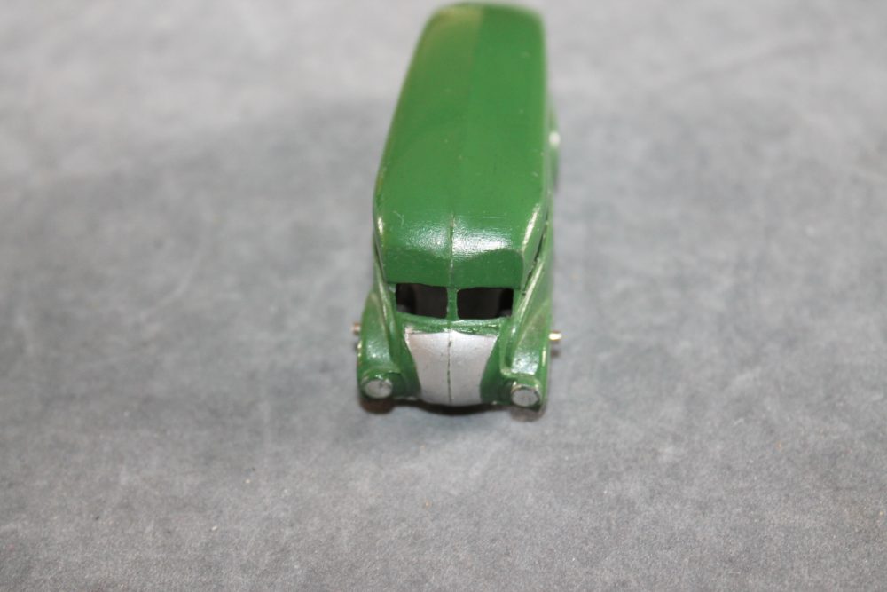 streamlined bus dinky toys 029b front