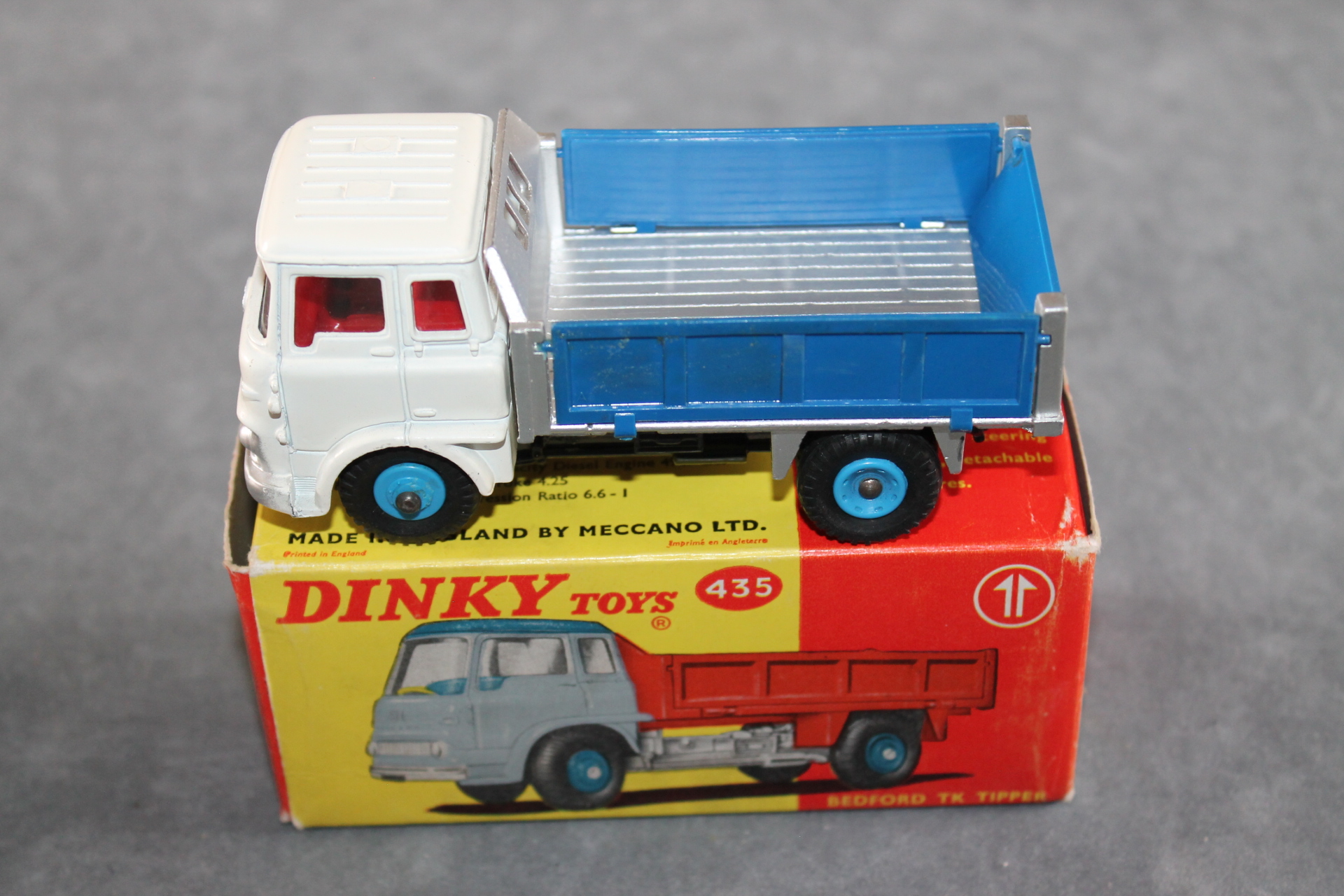 Dinky 435 Bedford TK Tipper | variations | Mint | Dutch