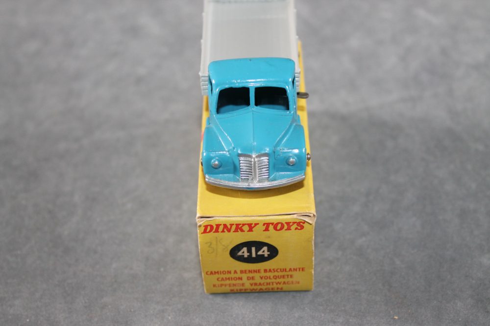 dodge rear tipper wagon dinky toys 414 front