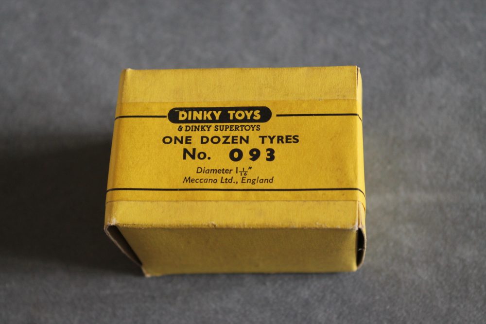 dinky toys tyres 093