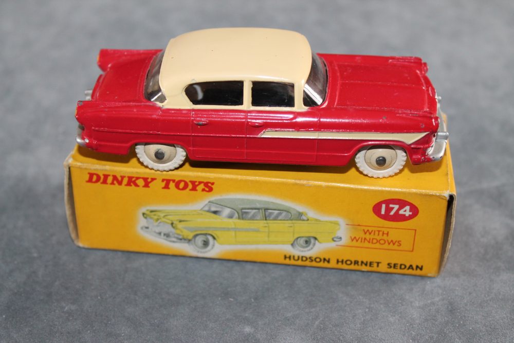 hudson hornet red and cream dinky toys 174 side