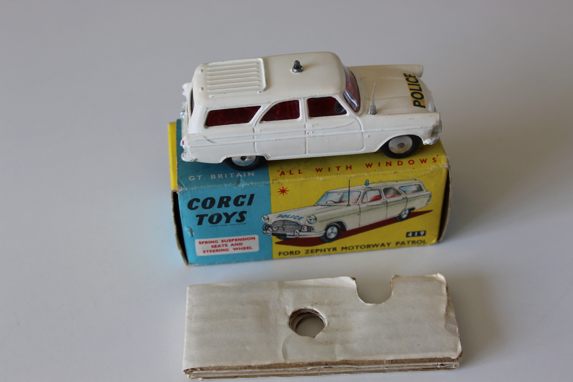 ford zephyr motorway control corgi toys 419 side