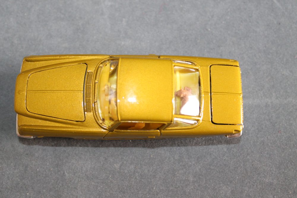 ghia l.6.4 metallic yellow corgi toys 241 top