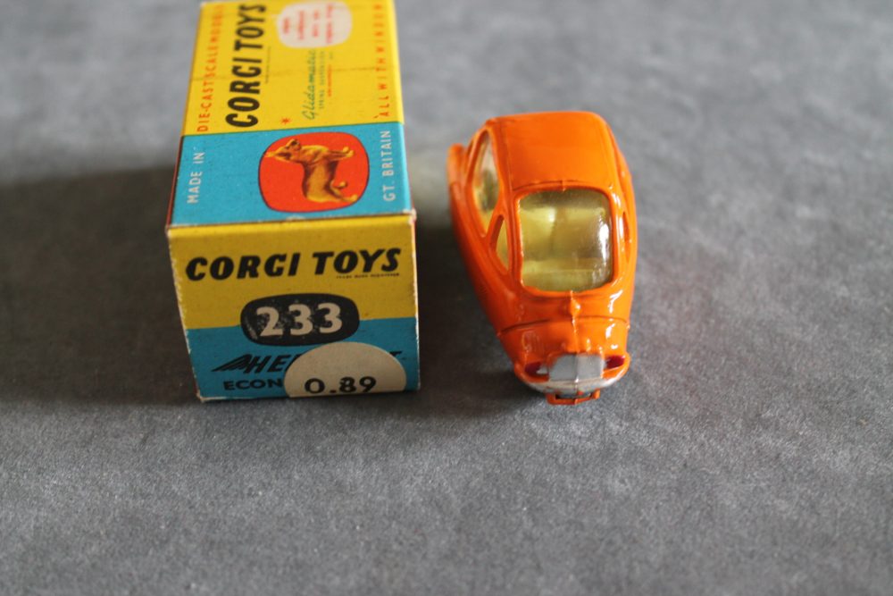 heinkel bubble car orange corgi toys 233 back
