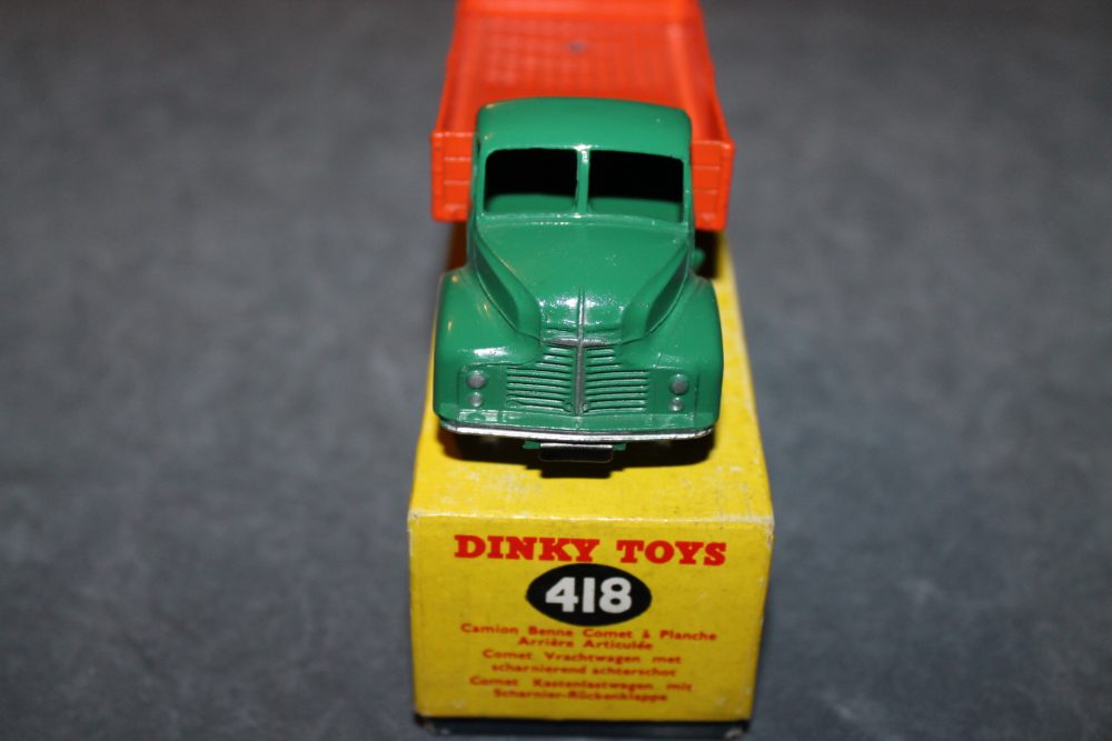 leyland comet wagon dinky toys 418 front
