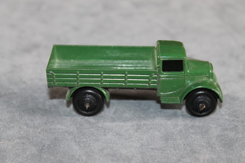 motor truck post was dinky toys 22c side