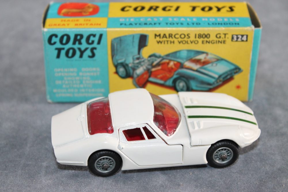 marcos 1800 gt corgi toys 324 side