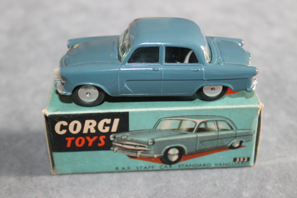 raf staff car standard vanguard corgi toys 352
