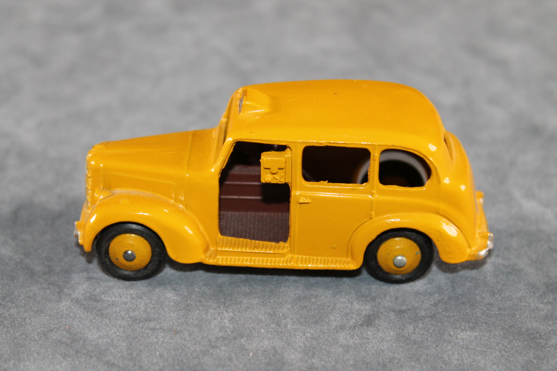 Dinky Toys N°254 Austin Taxi Vert - Miniature 1/43, état D'usage