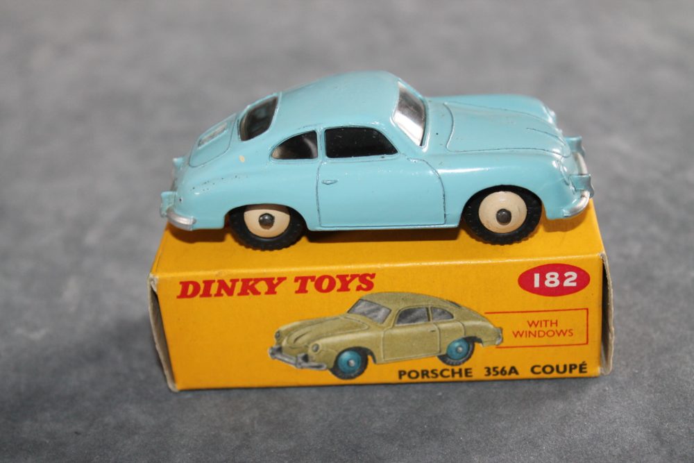 porsche 356a dinky toys 182 side